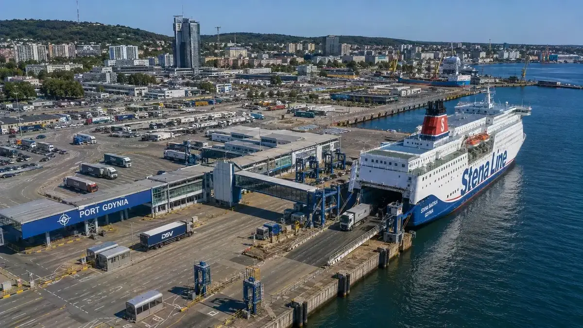 Stena Line veerboot bij de passagiersterminal in Gdynia, Polen